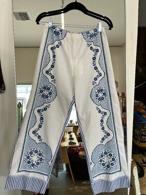 Relax Re-Lux Embroidered Pants